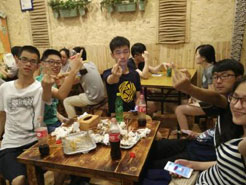 英德烧烤加盟,学烧烤技术,开烧烤店多少钱疯狂烤翅加盟
